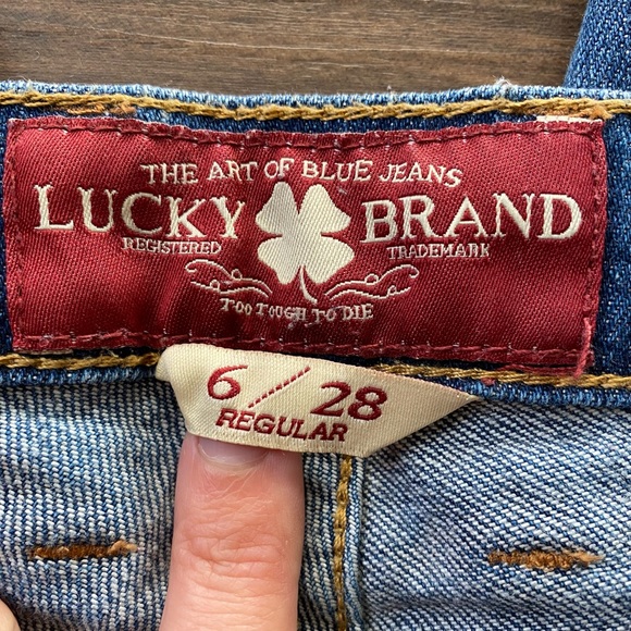 Lucky Brand Jeans Straight Leg Denim Jean Size 6 / 28 with 31.5” Inseam - Picture 6 of 9